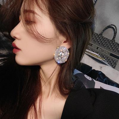 Pendientes y aretes lujosos y brillantes con piedras preciosas ovaladas en Europa y América Pendientes de moda de calle exagerados y de tendencia