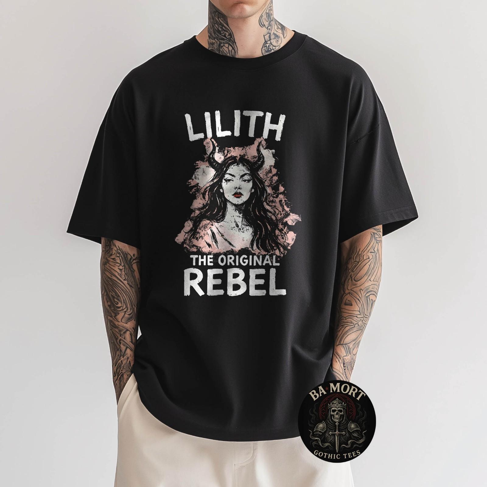Lilith The Original Rebel Girl Feminine Gothic Occult Witchy T-Shirt S разноцветный