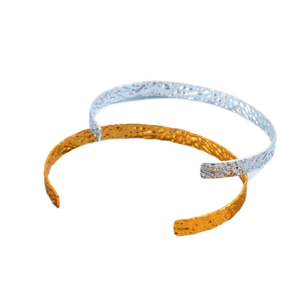 Retro Geometric C-shaped Adjustable Starlight Bracelet for Women in 18K Gold-Plated Non-fading Aluminum