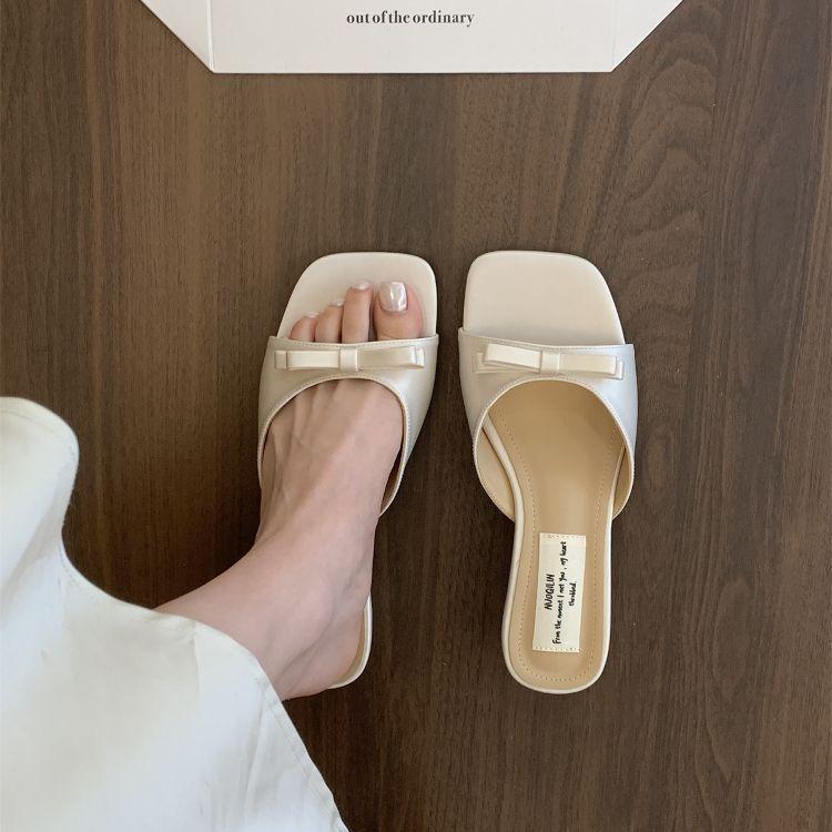 French gentle fairy one-word slippers female 2025 summer wear new bow thick heel sandals high heel sandals