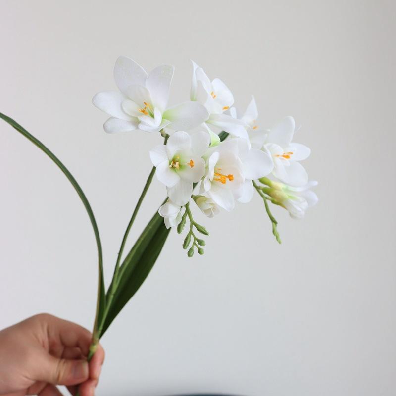 Cymbidium wedding home flower arrangement artificial flower potted with leaves East Asian orchid белый