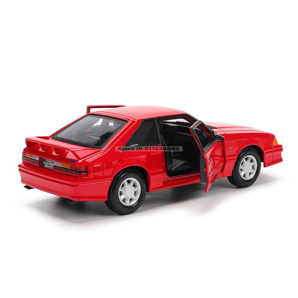 lvmhd7 Maisto 1:24 1993 Ford Mustang SVT Cobra alloy car model die-casting static precision model collection gift toy tide play