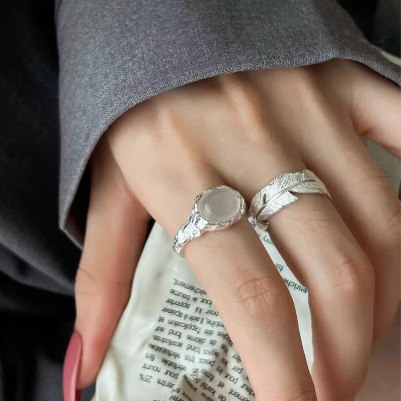 Chic And Delicate Cat Eye Stone Ring For Women With Adjustable Band Copper