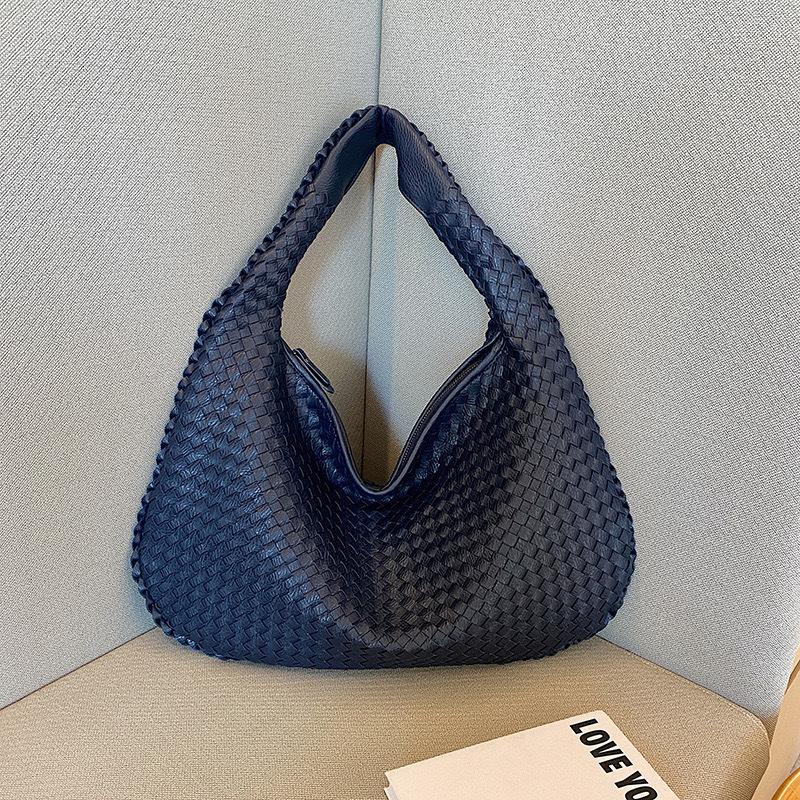 French Style Underarm Bag, New High-end Woven Bag, Shoulder Handbag, Women's Atmospheric Versatile Commuter Bag