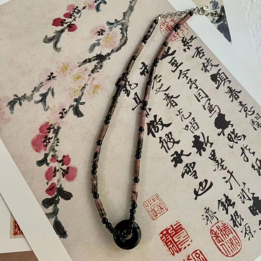 Laurel fairy rabbit zircon necklace female niche design advanced sense cute sweet versatile smart jade rabbit collarbone chain