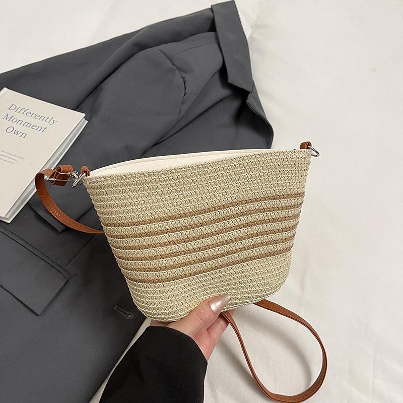

Новая плетеная маленькая сумка полосатая сумка-мессенджер соломенная сумка 2025 повседневная пляжная сумка сумка-тоут для通勤 женская сумка