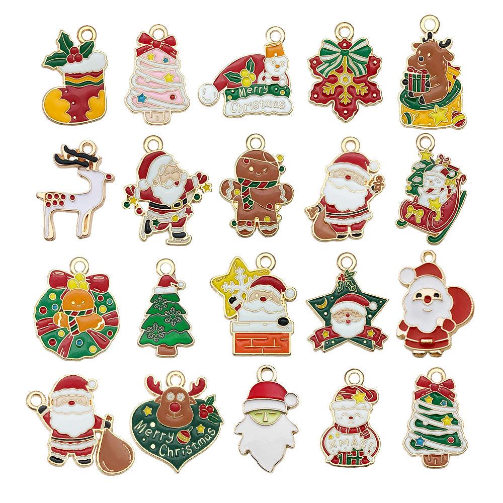 100-teiliges Weihnachts-Tropföl-Legierungs-Schmuckzubehör: Weihnachtsmann, Schneemann, Glocke, Rentier Anhänger für DIY Armbänder.