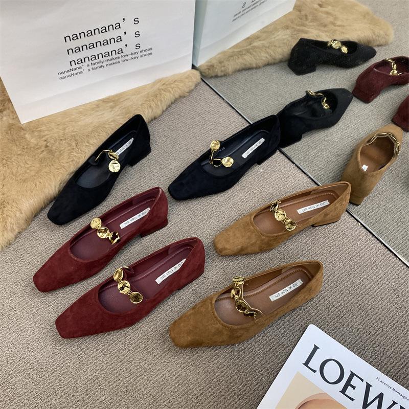 French Retro Style Gold Coin Chain with Mary Jane Shoes Women's Low Heels 2025 Autumn New Square Head Thick Heel Suede Single Shoes
