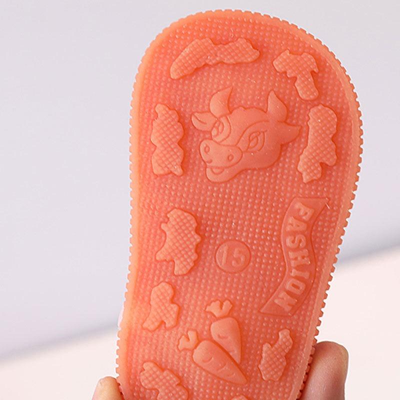 Baby Closed-Toe Sandals for Spring and Summer, Unisex Toddler Infant Walking Squeaky Shoes for Girls and Boys, Soft-Soled.