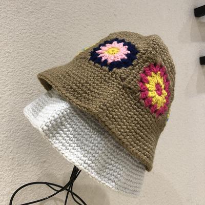 Handgestrickter Blumen-Bucket-Hat für Damen, Herbst und Winter, vielseitig, großer Kopfumfang, Retro-Waschbeckenhut, Nischen-Wollhut
