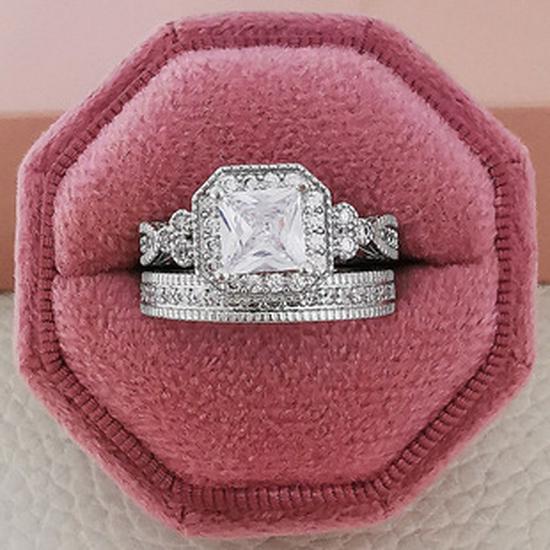 Luxurious Non-Fading Unisex Diamond Wedding Band Set