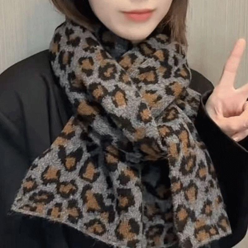 Autumn & Winter Retro Leopard Print Knitted Scarf Women's Korean Style Preppy Warm High-End Neck Warmer & Shawl