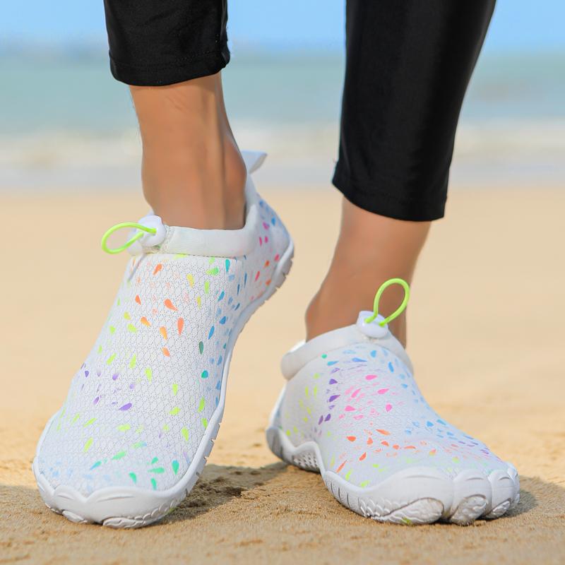Women Aqua Shoes Summer Men's Breathable Wading Sneakers Barefoot Beach Walking Shoes Seaside Water Sports Shoes