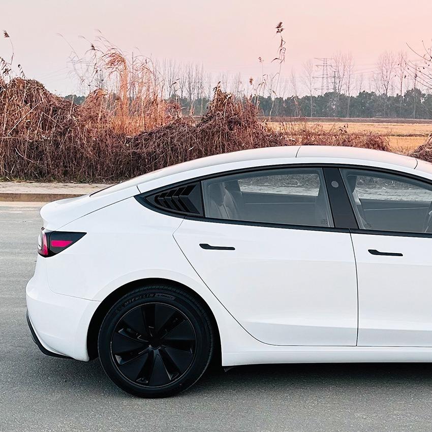 For Tesla Model 3 2025-2025 Glossy Carbon Fiber Side Window Louver Cover Style Rear Window Spoiler Splitter Cover Accessories