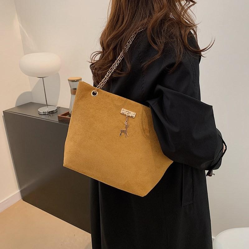 Velvet Soft Trendy Chain Shoulder Bag For Women Versatile Summer Tote Handbag