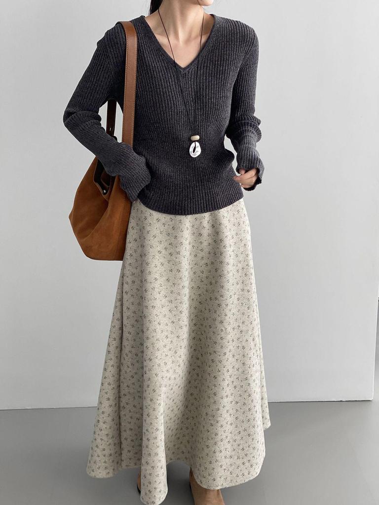 Retro Floral Korean Style High-Waisted A-Line Long Skirt with Wide Hem for Women - J8221