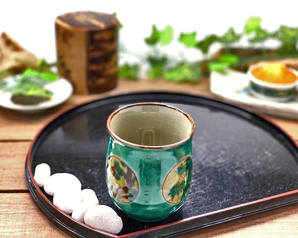 Kutani Large Round Crest Green Color [Tean Cup] Pine, Bamboo, Plum, [back Picture]
