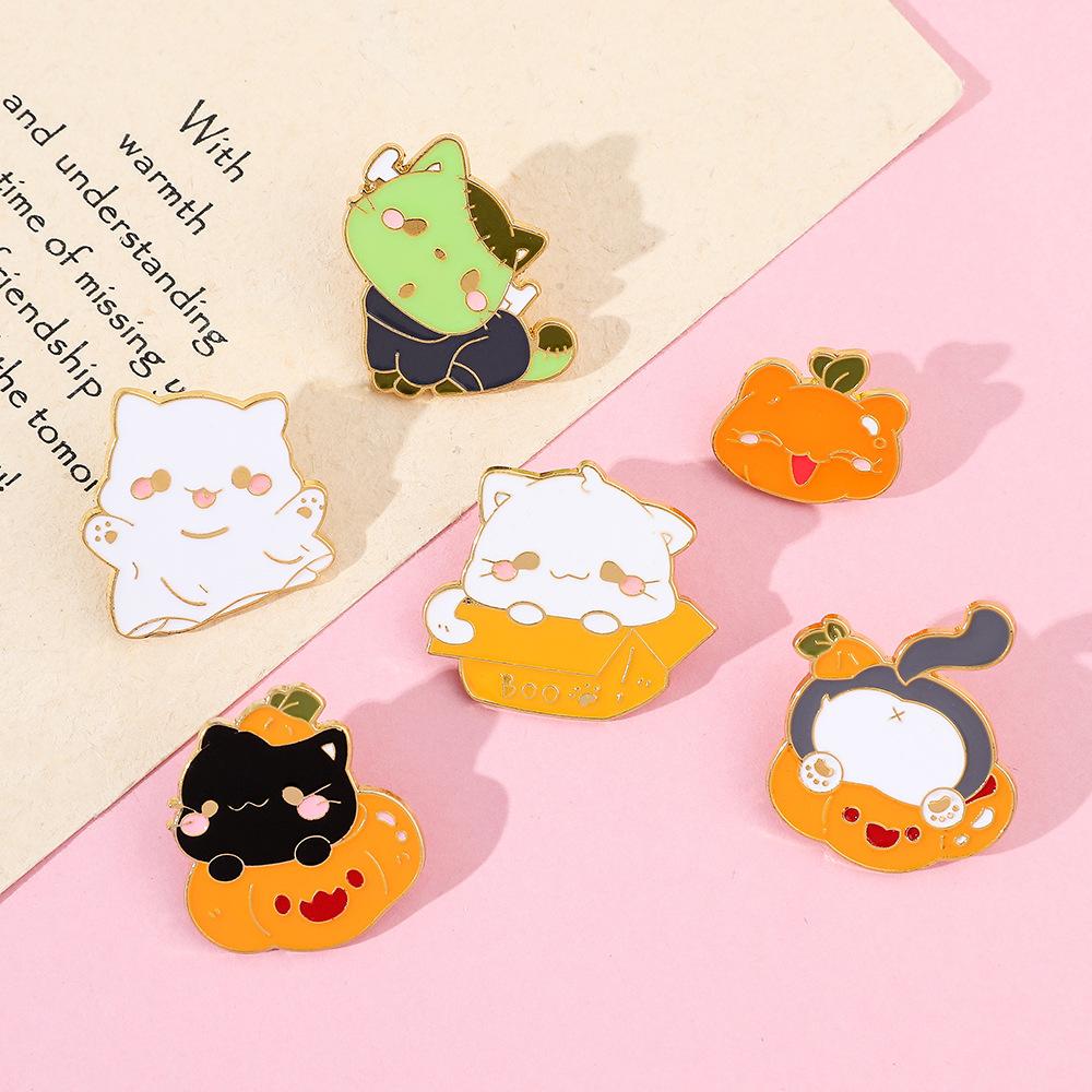 Cute cartoon cat series brooch personality funny Halloween creative ghost pumpkin kitten bag accessories