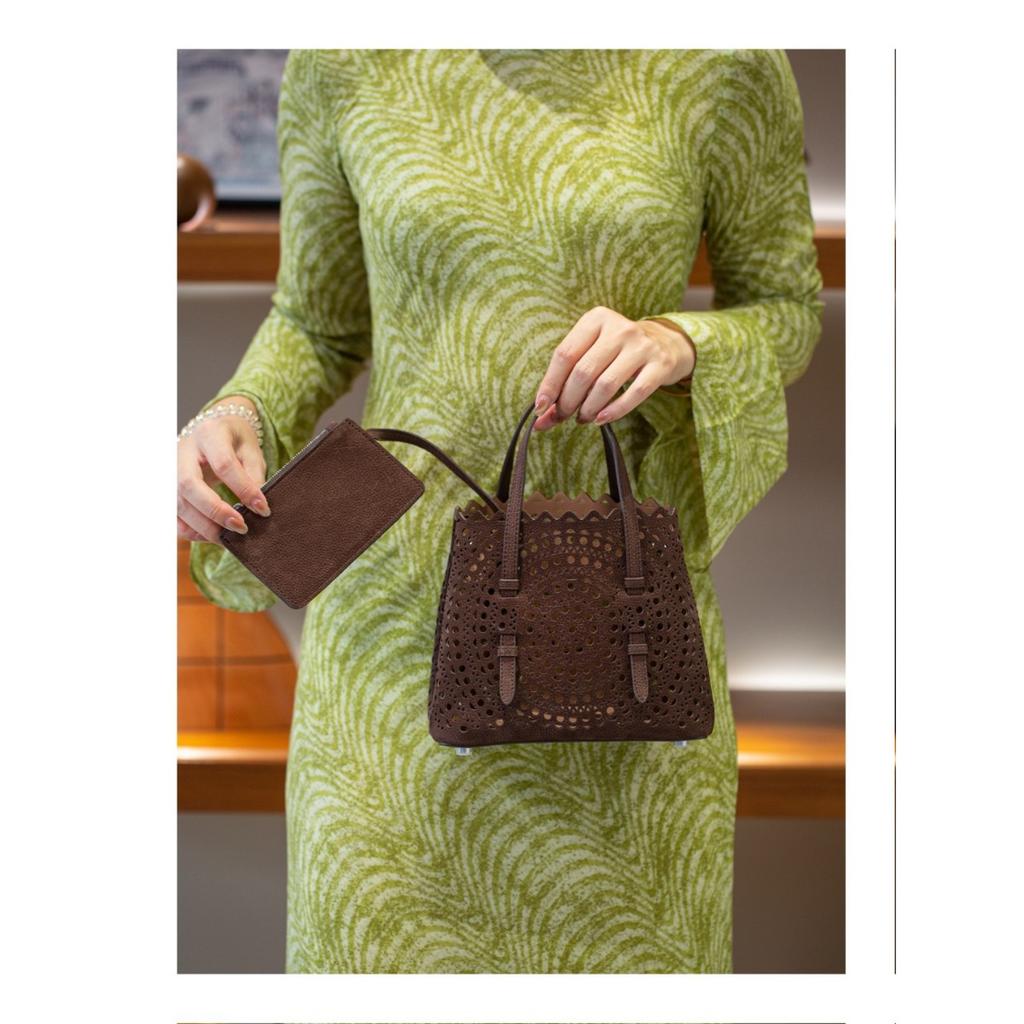 Mina20 erste Schicht Samt Litschi-Muster Kalbsleder Hohlraum Weißer Stahl-Beschlag mit einzelnem Schulter-Crossbody-Schultergurt Französisch Hohlraum