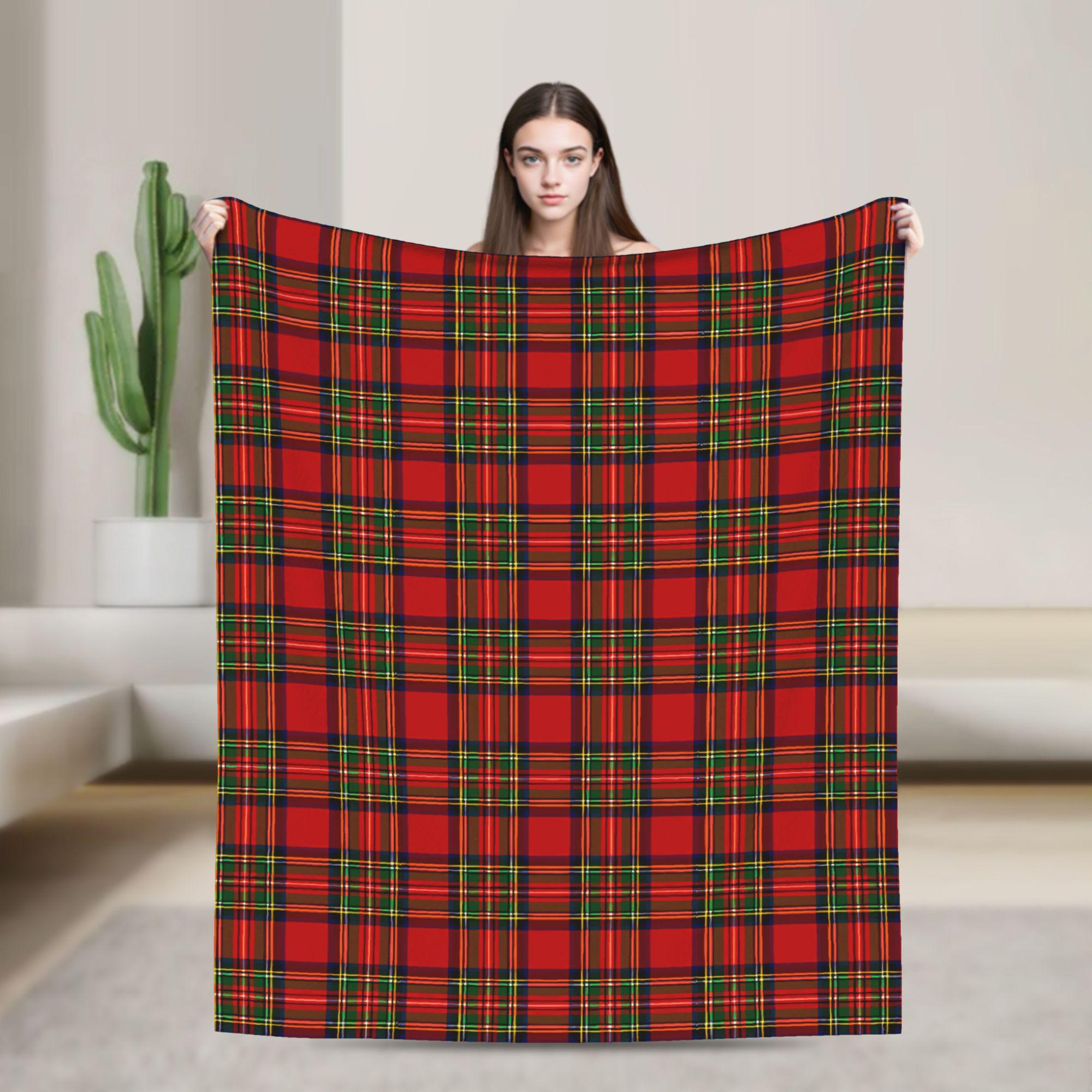 

New Year Plaid & Pattern Plush Blankets Children Flannel Throw Blanket For Living Room Soft Design Quality Bedspread Gift 75cmx90cm чёрный