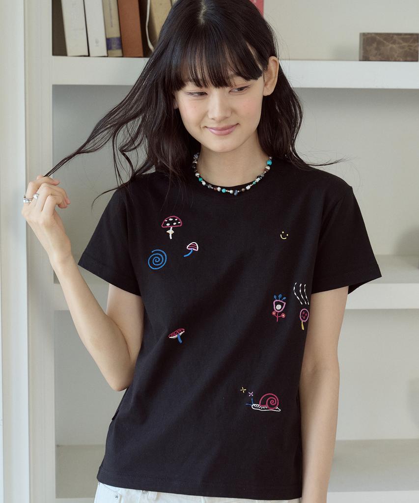 CPGN STUDIO Mushroom Stitch Crop Short Sleeve Tee Black