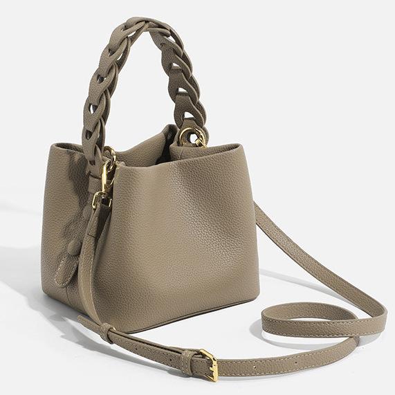 New Niche High-end Vegetable Basket, Fashionable Woven Bucket Bag, Commuting Hand-held Single Shoulder Diagonal Cross Bag