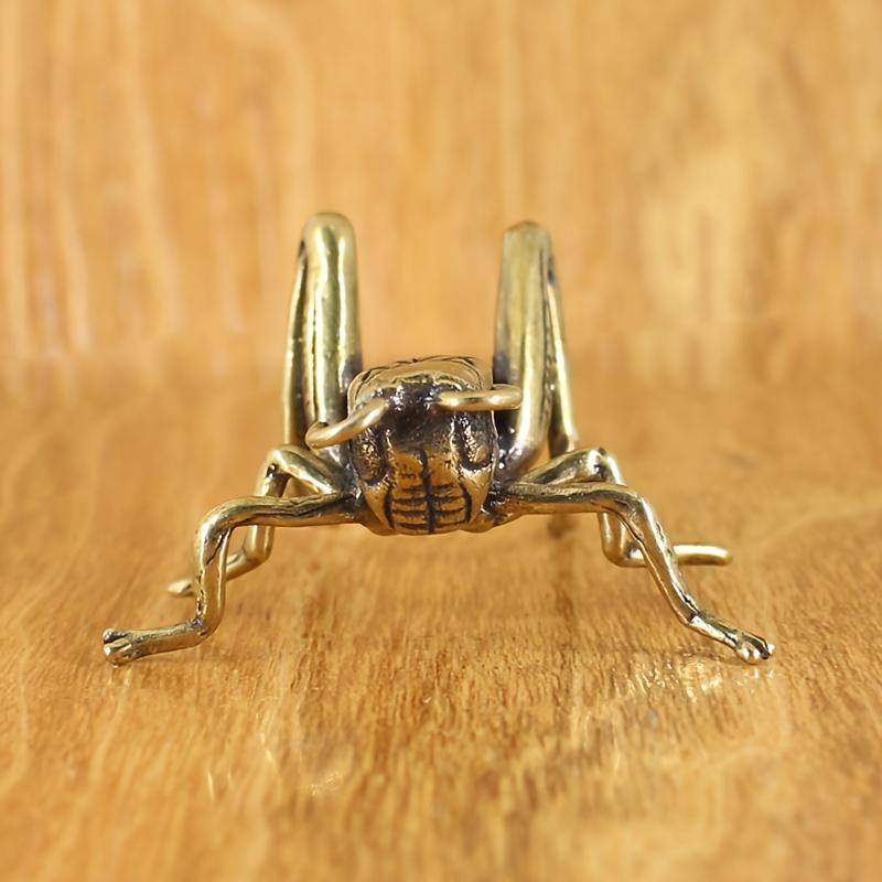 1 Stück exquisite Vintage-Heuschreckenfigur aus Messing – antikes Metallhandwerksornament, kleine Schreibtischdekoration für Thanksgiving