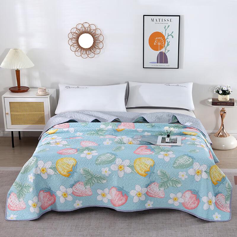 Snowflake Cotton All-Season Quilt