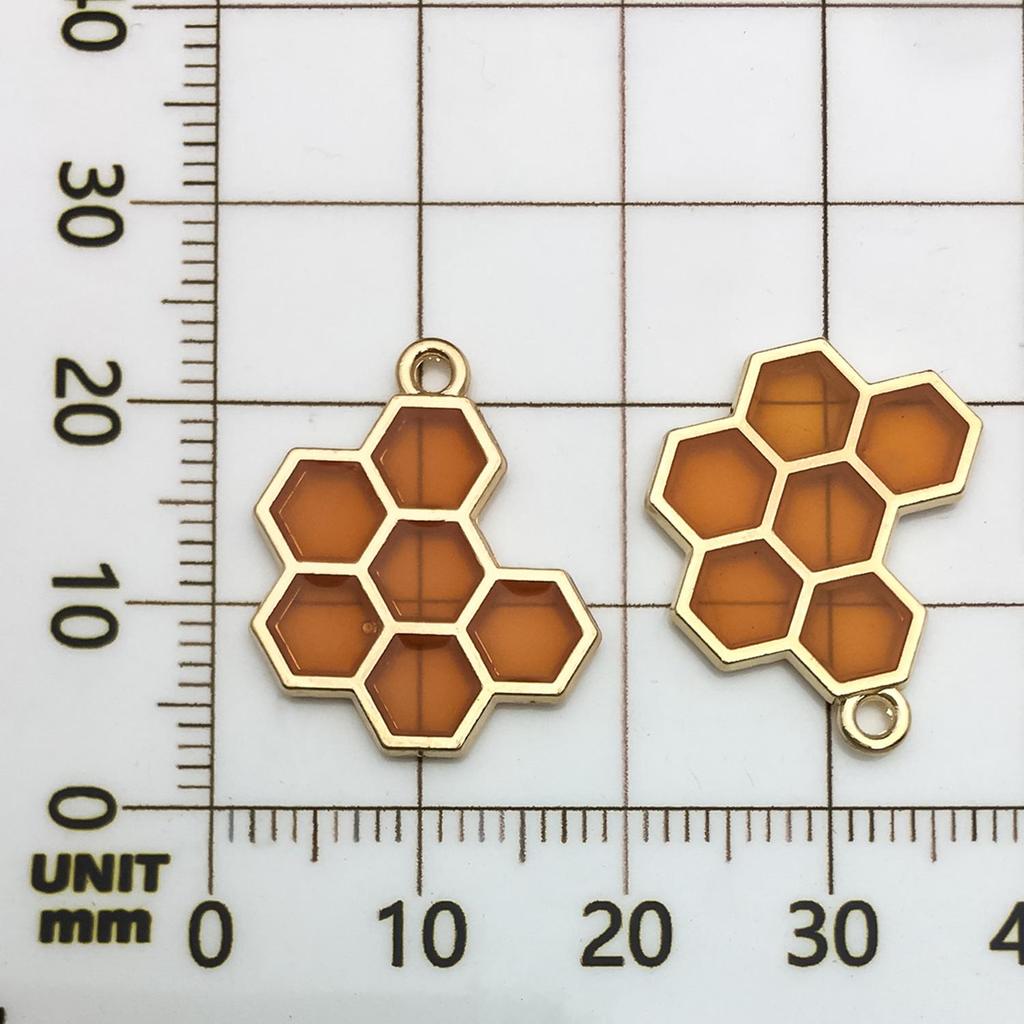 Drip Oil Bee Honey Pot Pendant Keychain Accessory