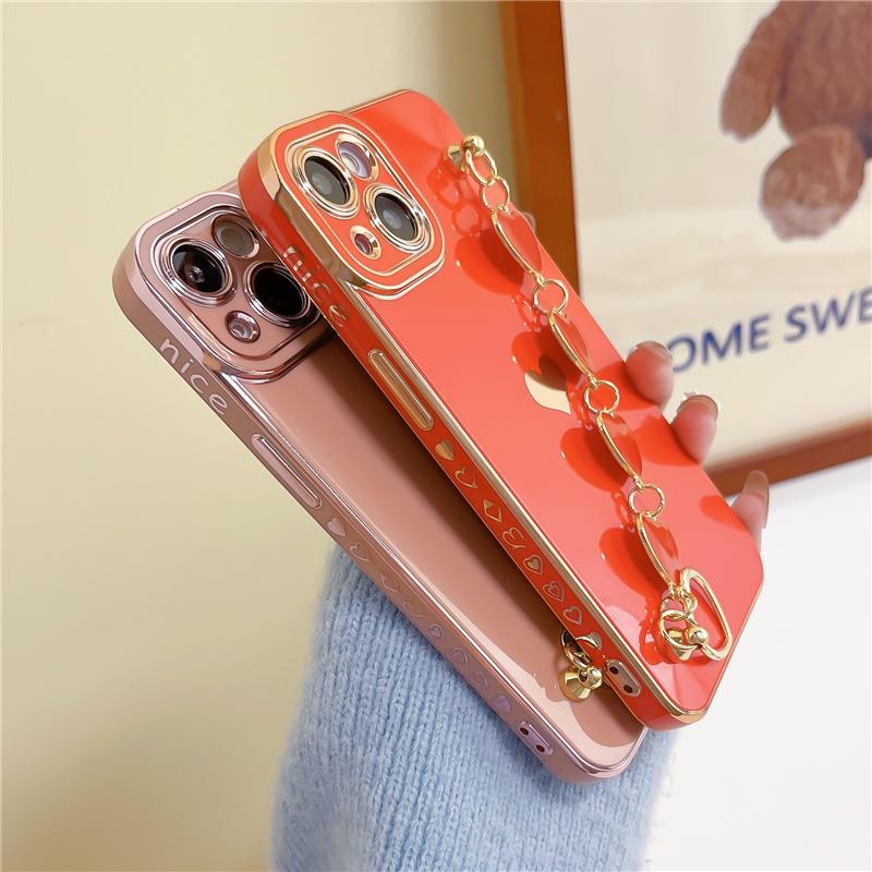 Luxury Plating Love Heart Wrist Bracelet Phone Case For iPhone 15 14 13 12 11 Pro Max X XR XS 7 8 Plus SE Soft Cover With Chain