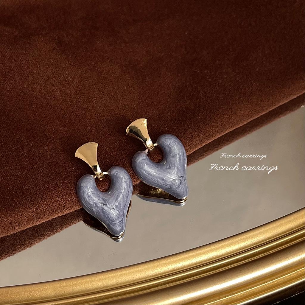Chinese-Inspired Elegant 925 Silver Stud Earrings with Exaggerated Design