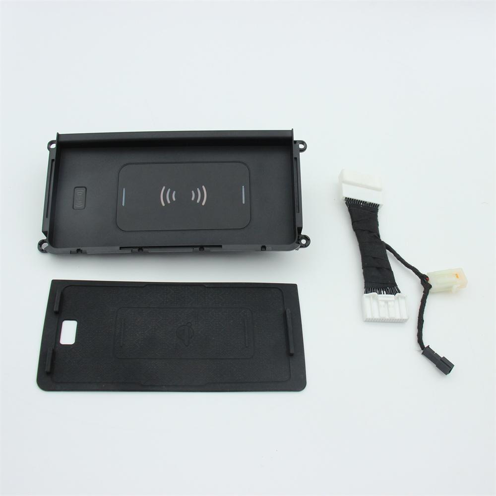

Wireless charger for Hyundai Tucson 2025
