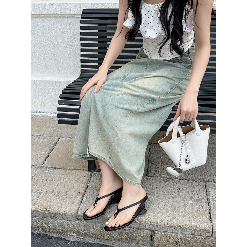 Eiyken Designer Buckle Clip Toe Women Slippers Fashion Wedges High Heels Sandals Summer Flip Flops Female Shoes