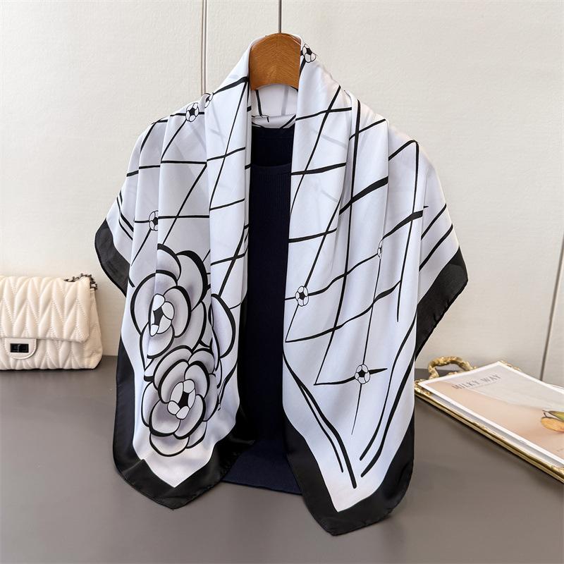 

Simple Flower Satin Simulation Silk Printing Large Square Scarf Silk Scarf Shawl Headscarf Neck Protection Scarf 90*90cm