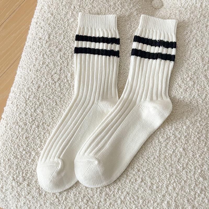 

Женские осенне-зимние новые носки-гольфы из чистого хлопка в сочетании цветов с параллельными полосками и горизонтальными полосками в рубчик 1 pair