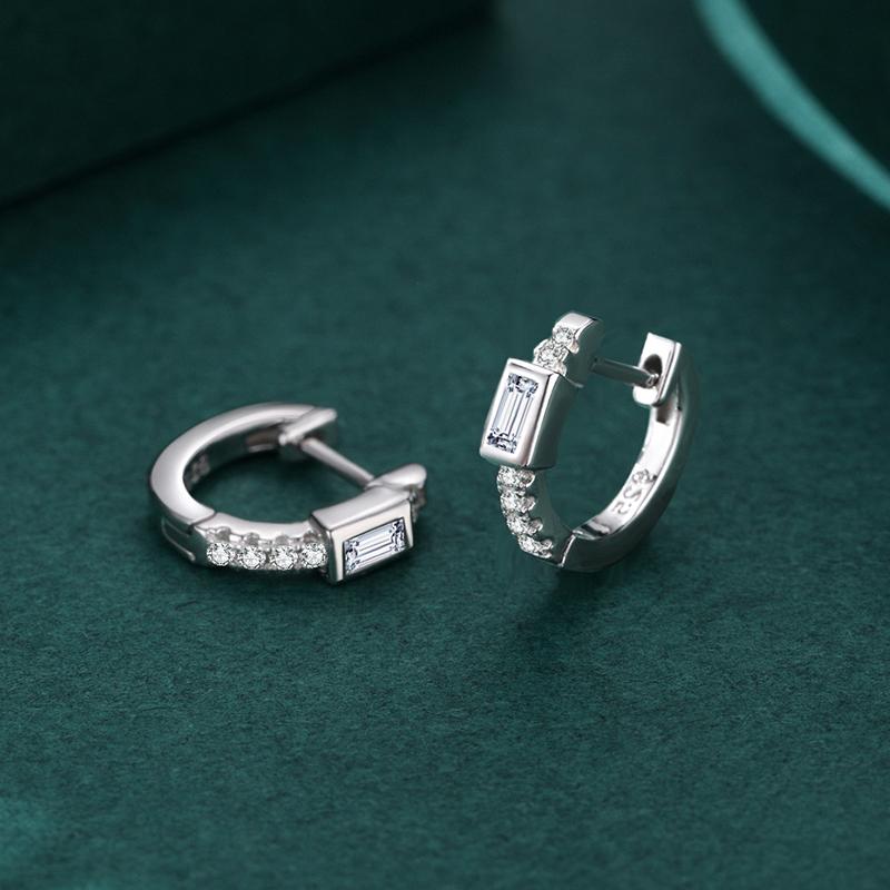 MODIAN Exquisiter rechteckiger klarer Zirkonia-Ohrring aus 925er-Sterlingsilber, funkelnde, einfache Creolen für Frauen, Hochzeitsschmuck