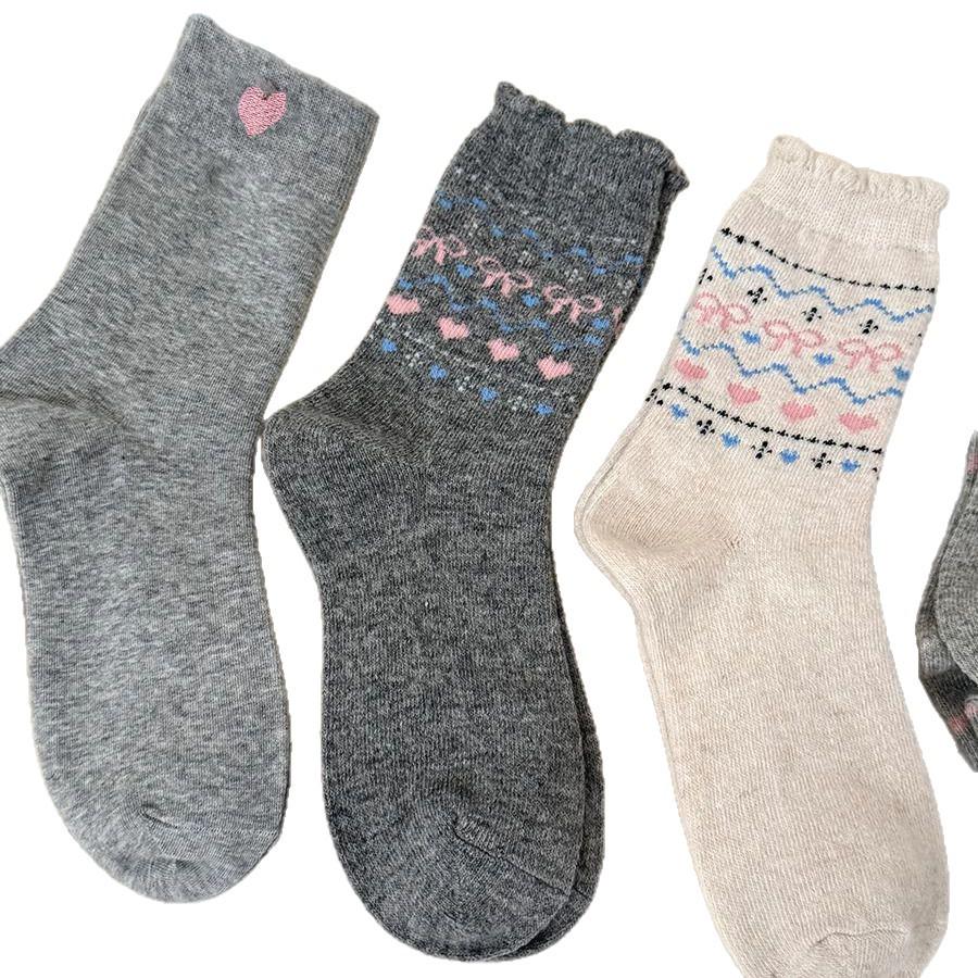 Sweet Korean-Style Girls' Ruffled Cotton Mid-Calf Socks for Autumn and Winter