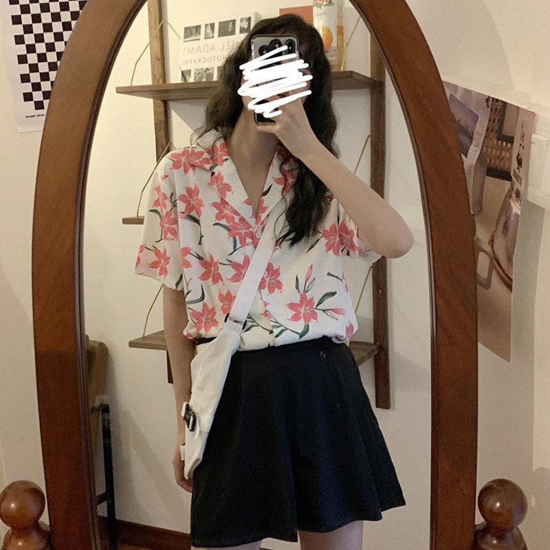 

Female s Suit Collar Floral Print Shirts Loose Short Sleeved Retro College Style Shirt Single Breasted Versatile Blouses S білий