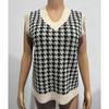 Autumn and Winter New Loose V-neck Women's Sweater Vest Fashion Sleeveless Knitted Pullover Vests Woman Warm Plus Size Knitwear Waistcoat 24626