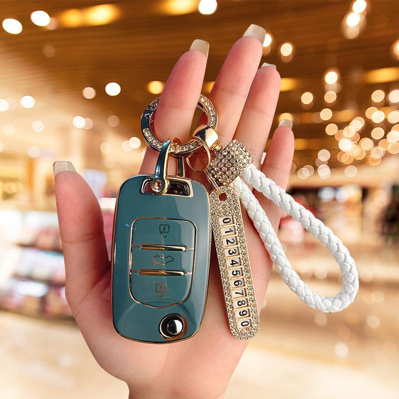 Applicable to Wuling Hongguang miniev/nano/s3/plus car key set, high-end buckle journey 730 shell men and women