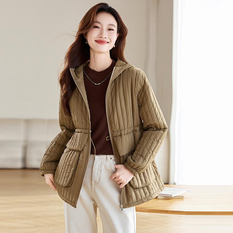 Women's 2024 Mid-Length Quilted Cotton Coat - Fashionable, Lightweight Winter Jacket for Middle-Aged Women