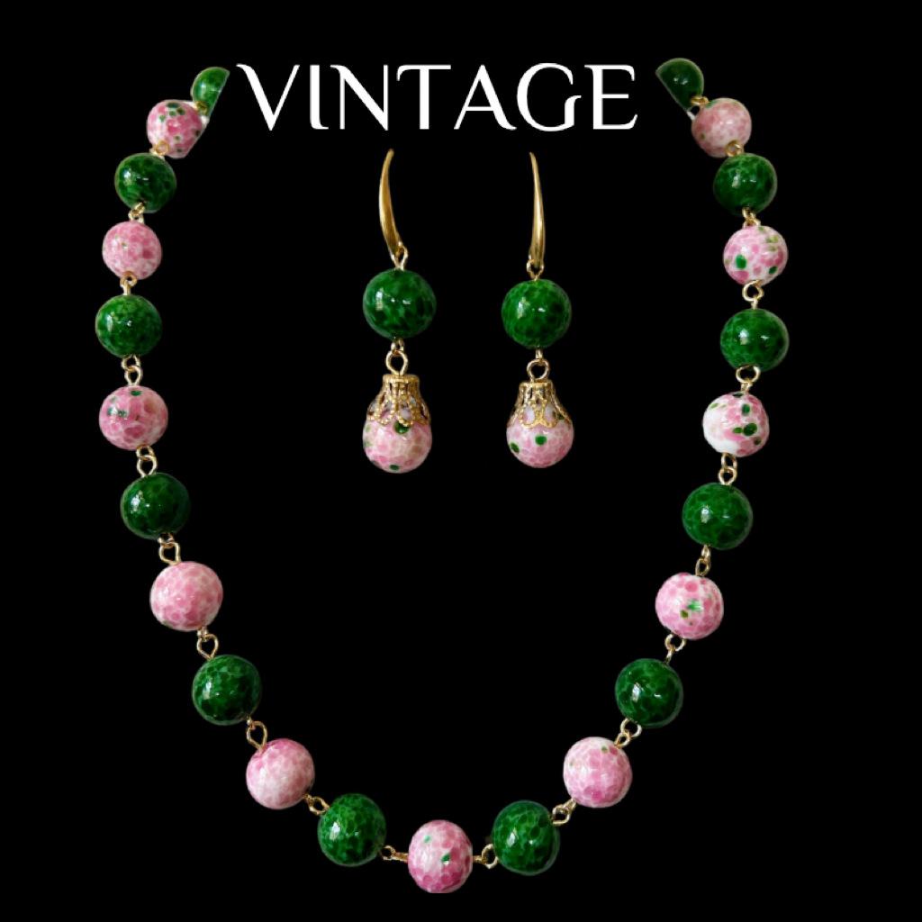 

Vintage New Chinese Style Fresh Contrasting Color Old Material Gua Skin Glass Frog Necklace Earpiece Set