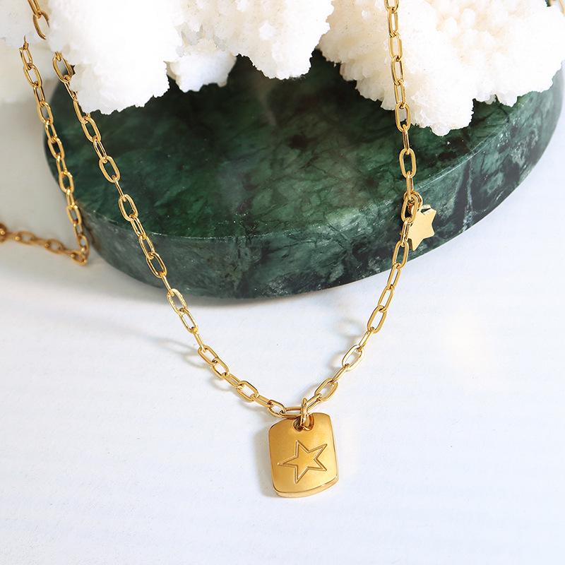 European & American Style Five-Pointed Star Pendant Hoodie Necklace – Women's Titanium Steel Clavicle Chain