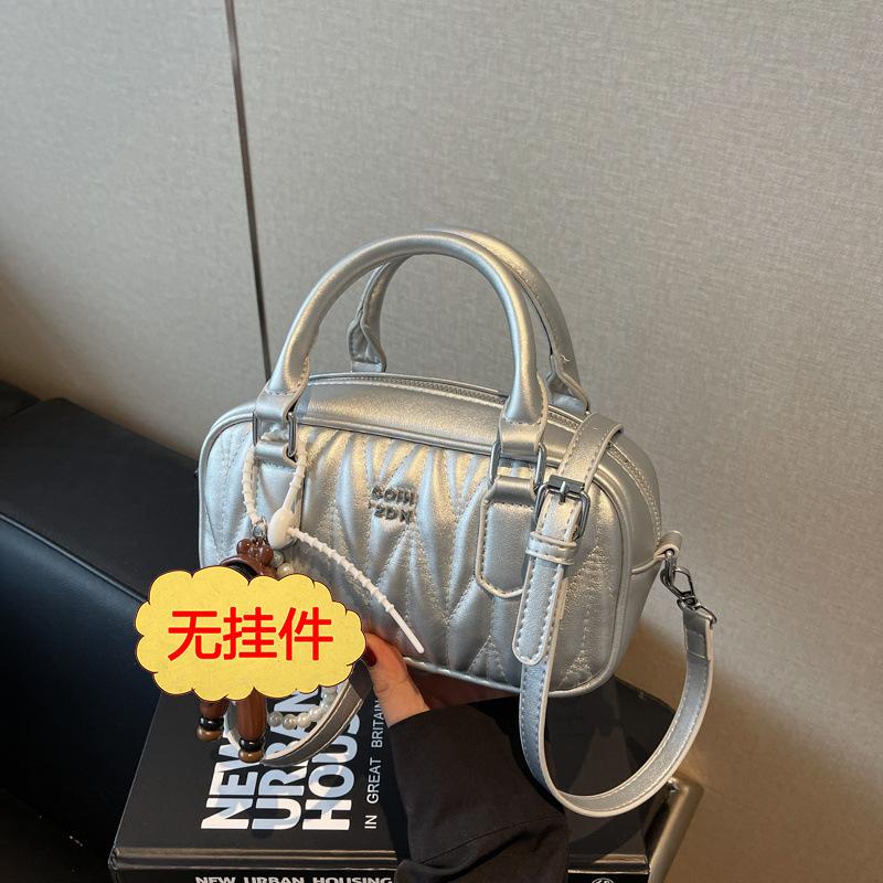 

This year s popular high-end bowling bag 2025 new Boston handbag versatile shoulder messenger bag women серебряный