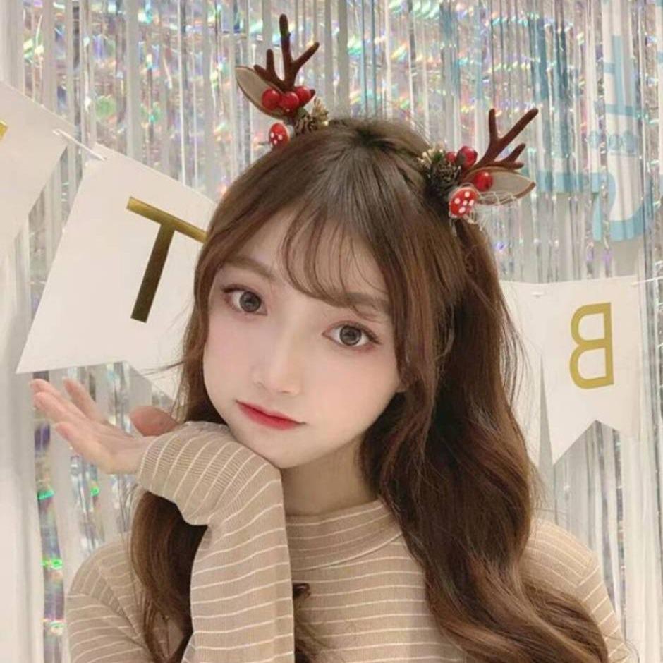 Forest Girl Christmas Antler & Berry Headband - Festive Elk Headdress for Performances