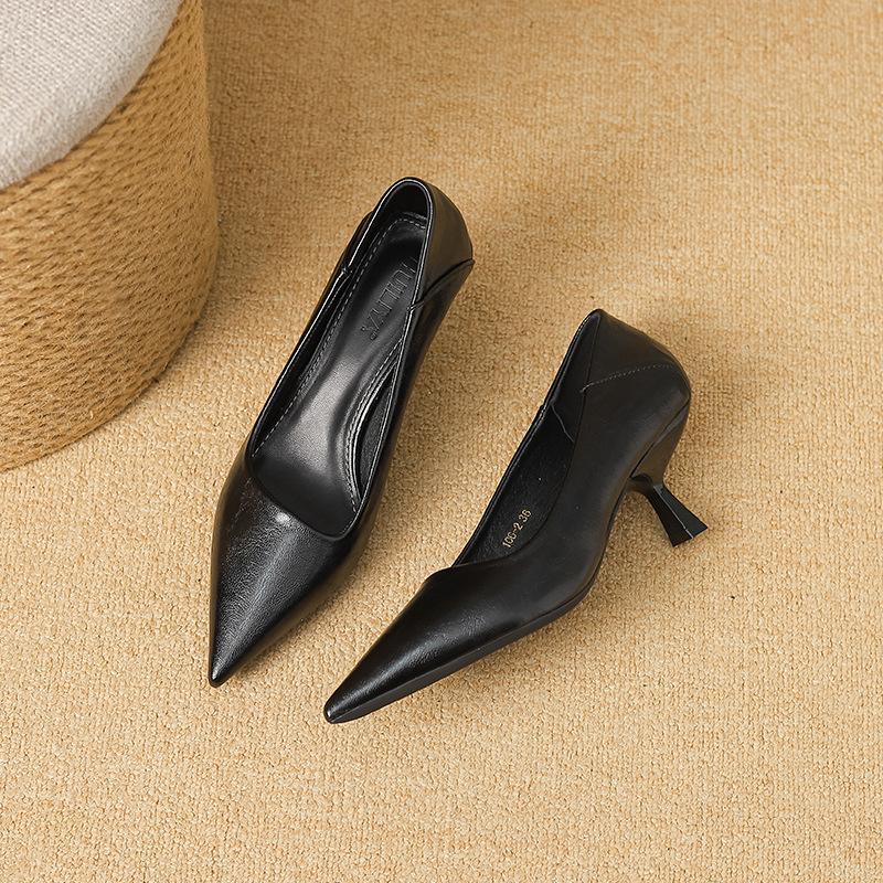 106-2 Thin Heel 2025 New Soft Leather Pointed Soft Sole Retro Leather Shoes Single Shoes High Heels Women's High Sense Non-slip