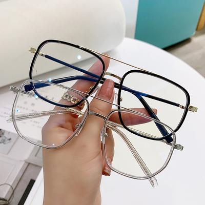 Brillen & Accessoires – Lese- & Computerbrillen