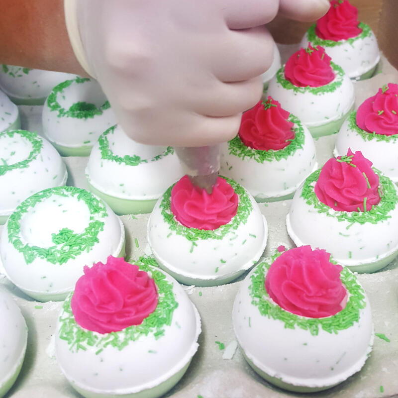 BOMP COSMETICS Apple & Raspberry Bath Blaster