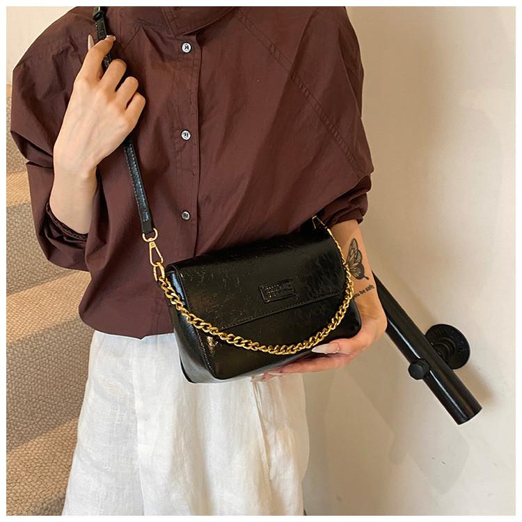 IELGY Retro Niche Fashion Bag Trendy All-Match Small Square Bag Casual Portable Messenger Bag
