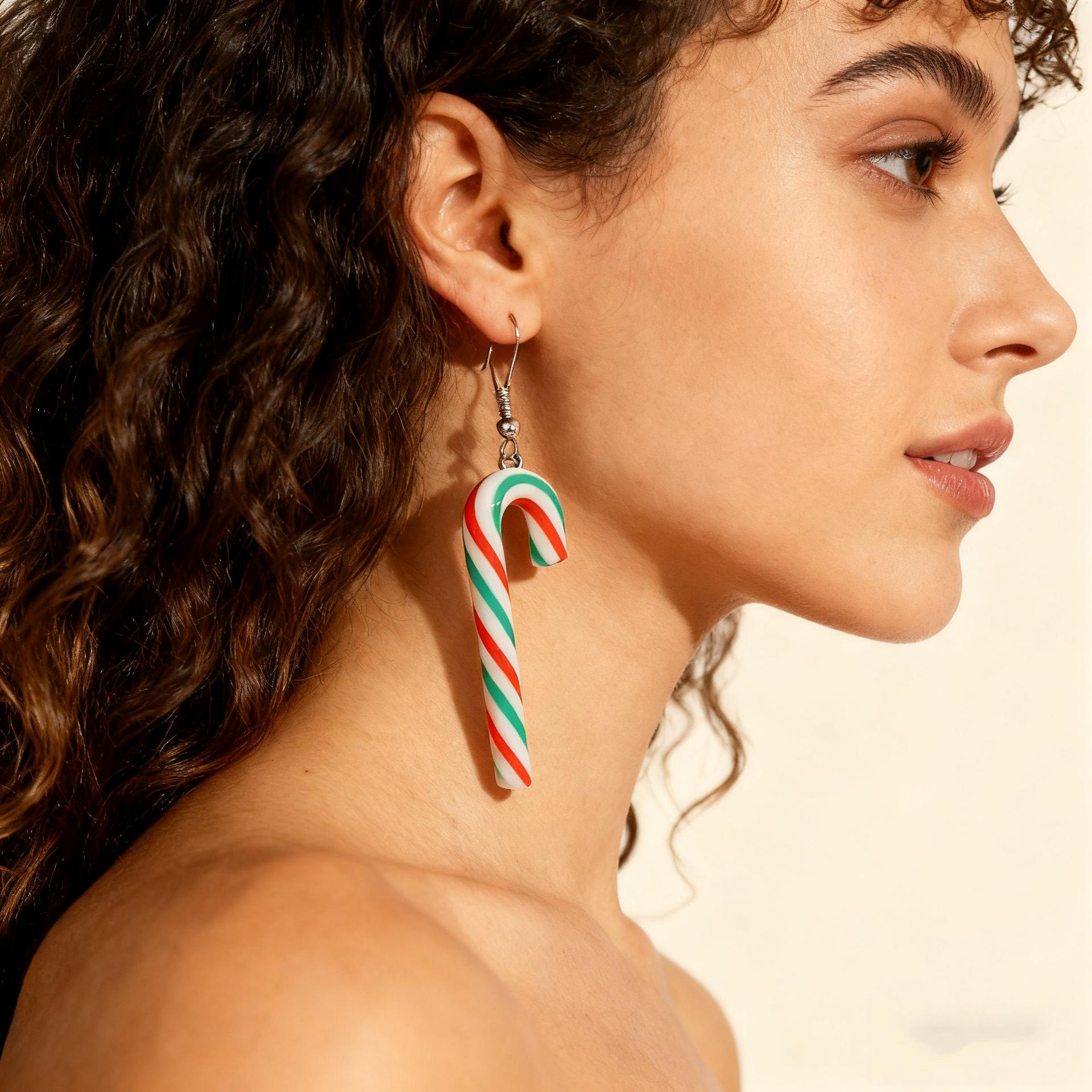 European  American Hot Selling Christmas Rhinestone Earrings: Santa, Snowflake  Candy Cane Designs белый k (weh6321)
